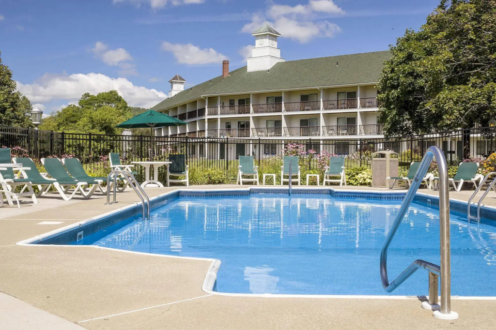 Fairbanks Inn