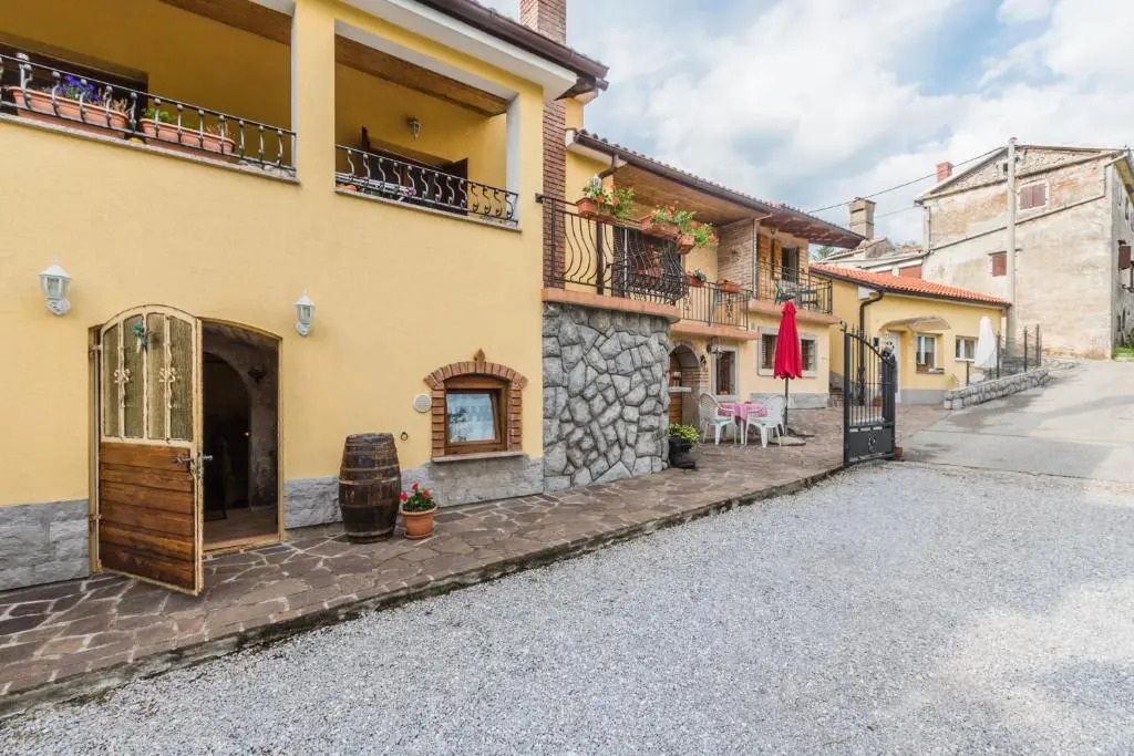 Apartments Villa Sušanj