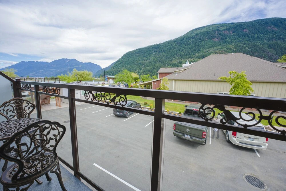 Harrison Grand Motel