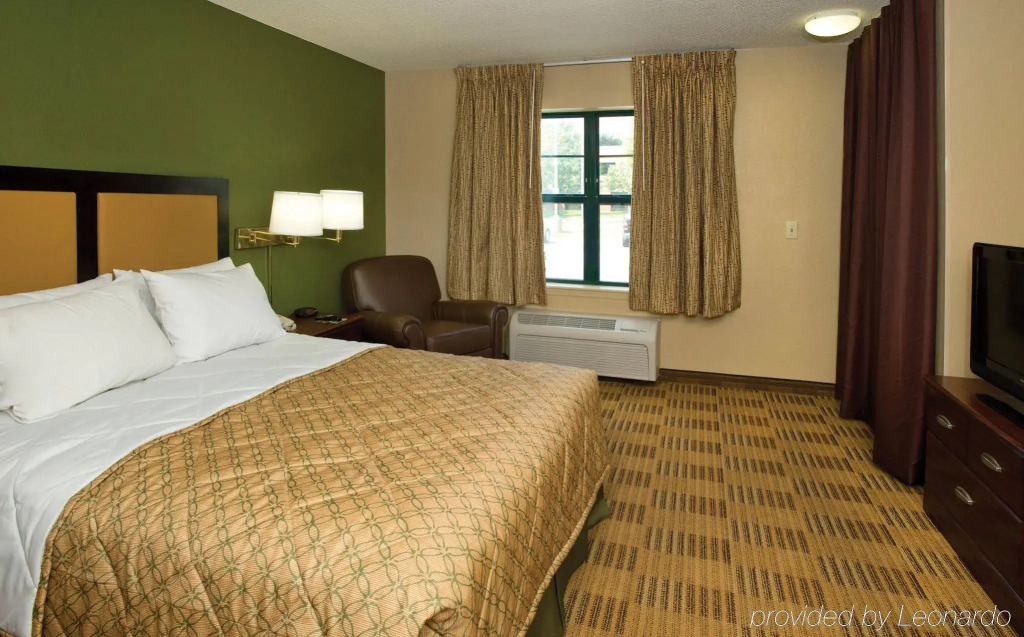 Extended Stay America Suites - Chicago - Schaumburg - I-90