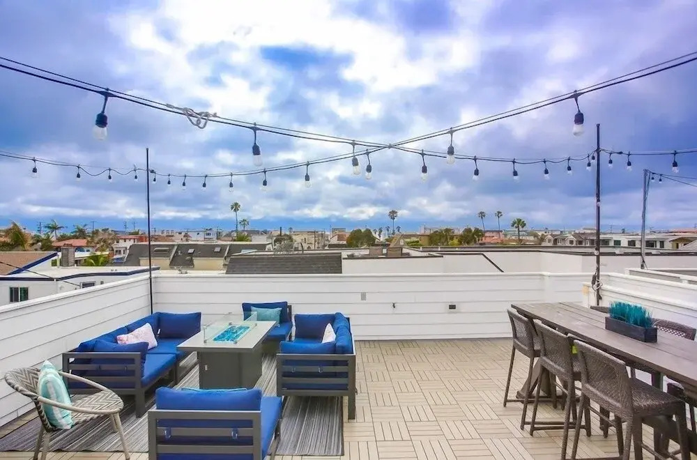 Pacific Pearl 2 Bedrooms 2 Bathrooms Apts