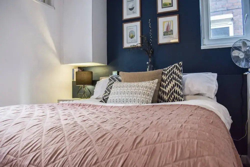 Stylish 3 Bedroom Home With Roof Terrace