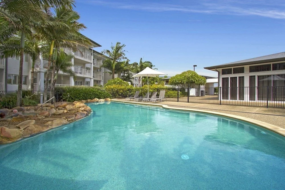 Resort On The Beach 7125/26