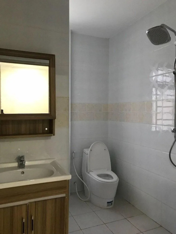 Thada Apartment