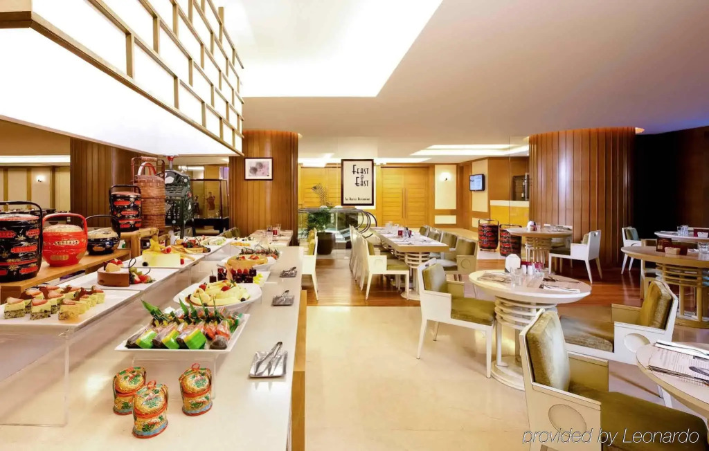 Grand Mercure Roxy Hotel