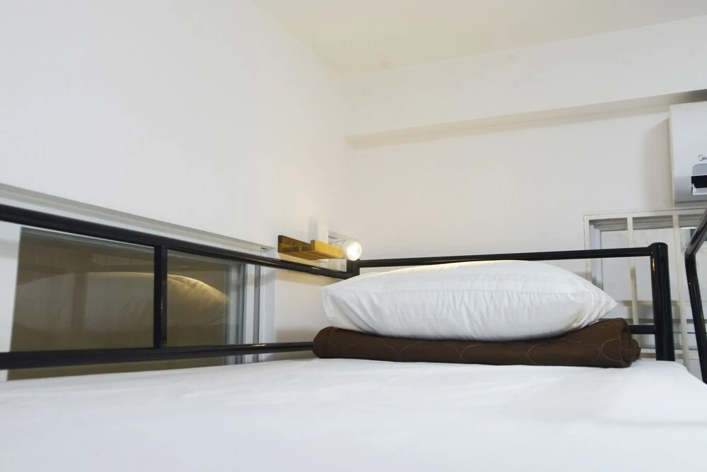 6feet Hostel