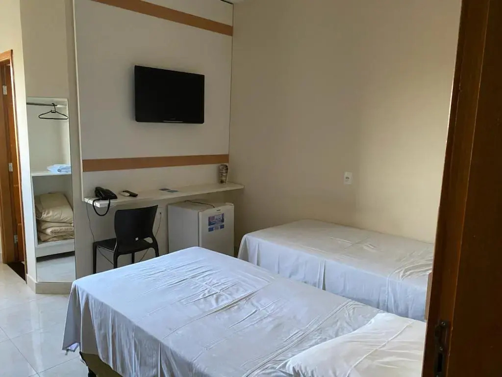 Tis Hotel 497