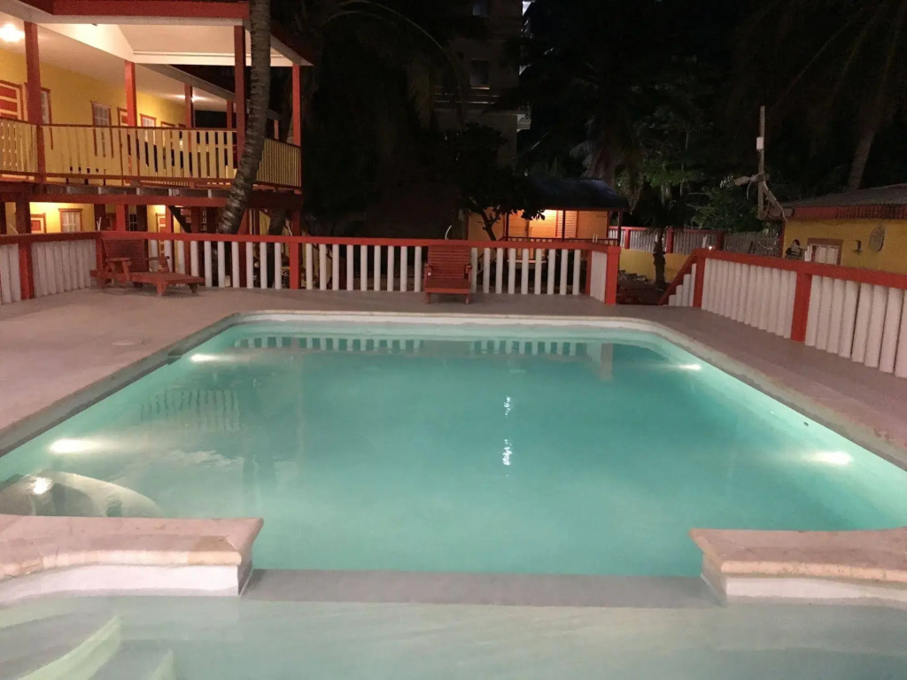 La Isla Resort