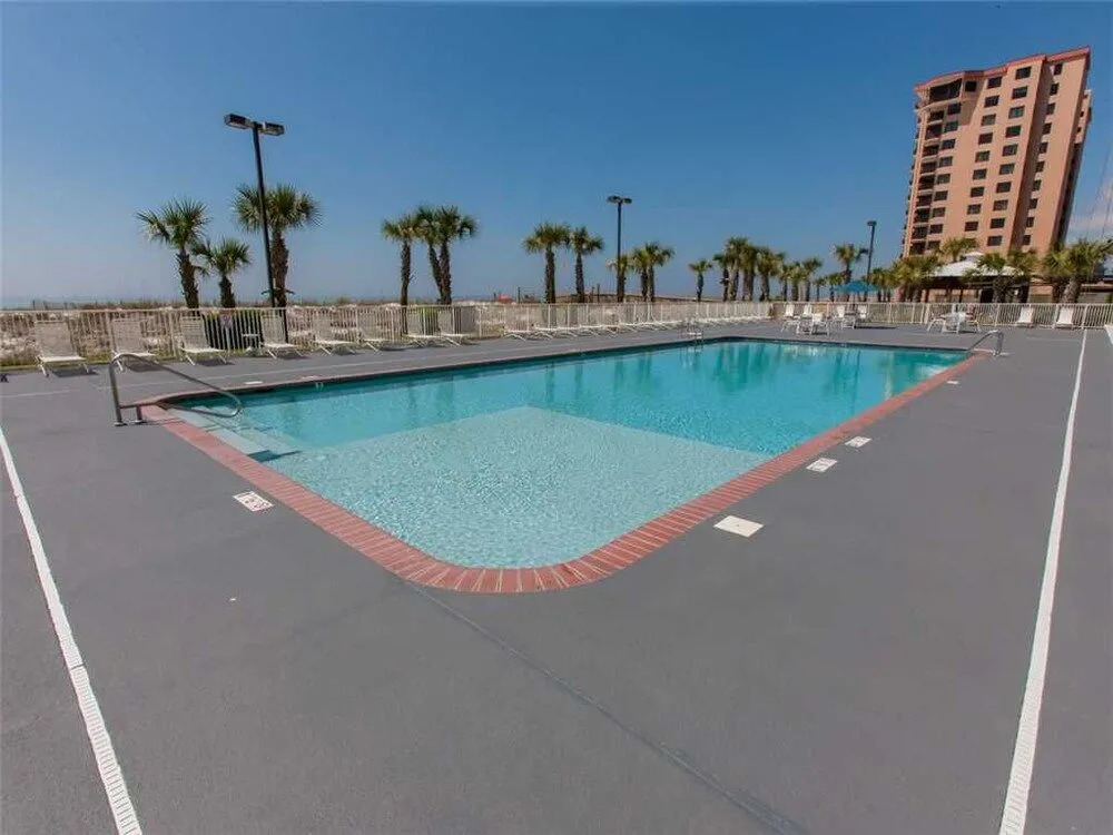Regency Isle 507 - 2 Br condo by RedAwning
