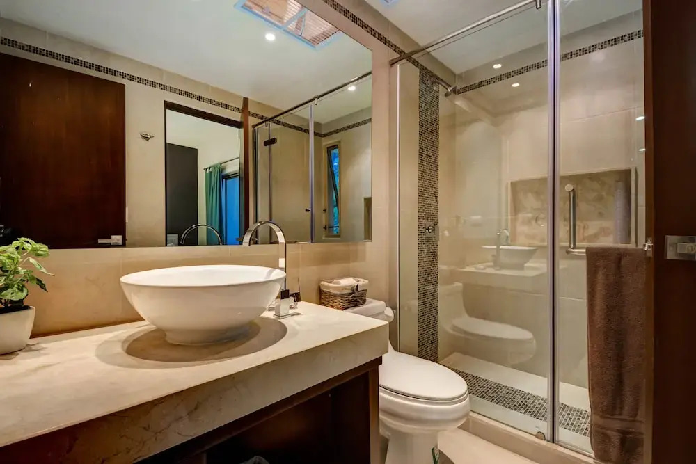 Blue Beach 2 BRM apt sleeps 5