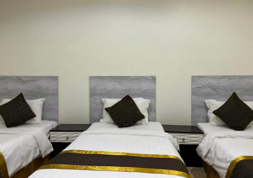 Apple Service Apartment