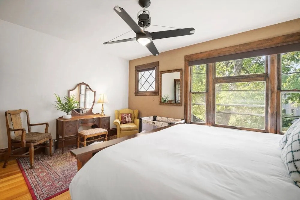 3 Bedroom House with Patio near Cap Hill