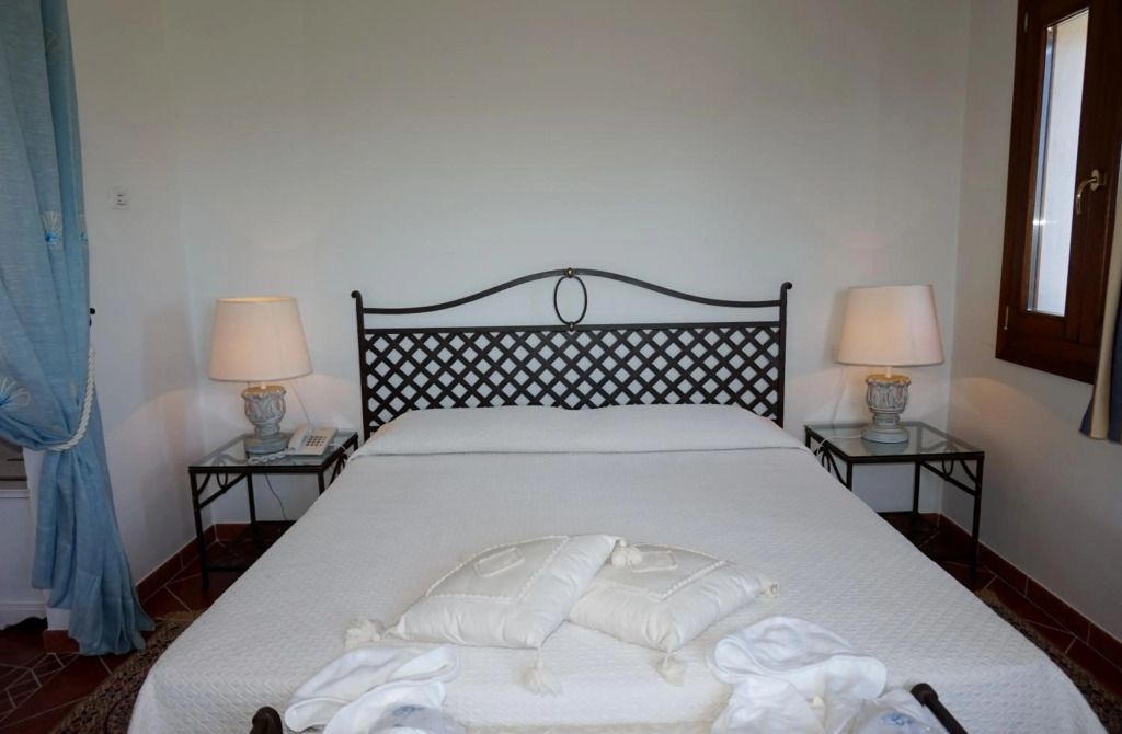Hotel Monti Di Mola