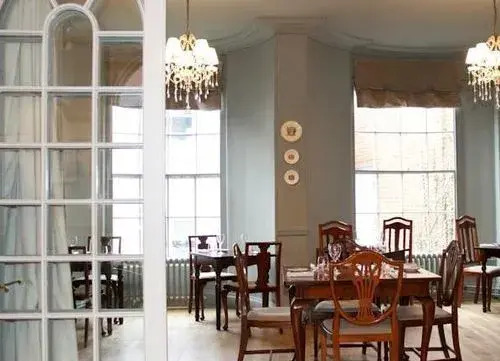 The Townhouse Hotel