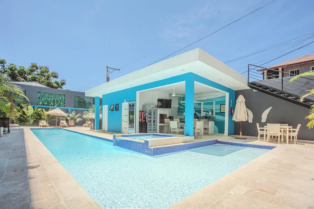 Instyle Residences at Rizz Suites