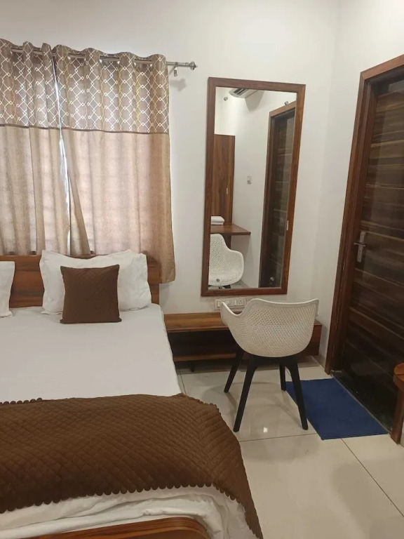Vaatsalya Rooms