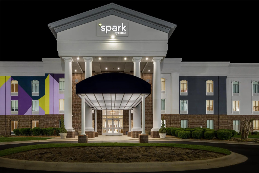 Spark by Hilton Tuscumbia Muscle Shoals