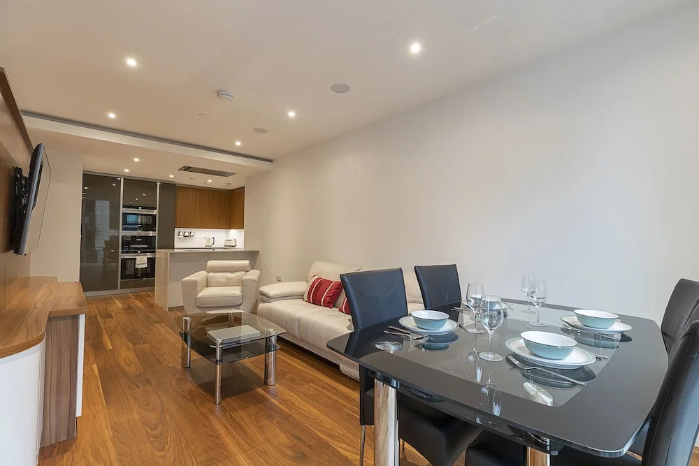 Charming 2BR apt in Battersea by Wandsworth Town