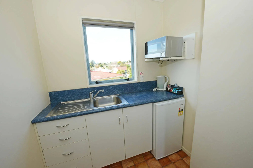 Gateway Motor Inn