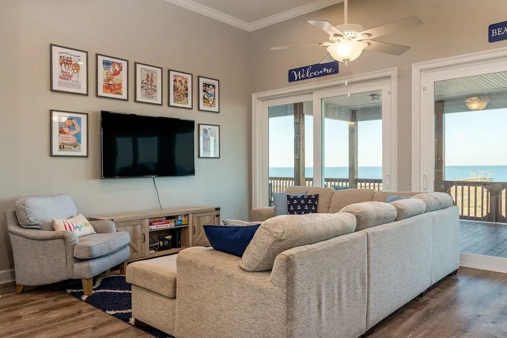 Blue Oasis - Private Backyard Beach - Pool, Hammocks, Kayaks, Even Crab Traps So You Can Catch Dinner! 5 Bedroom Home by RedAwning