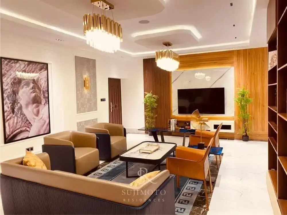 Sujimoto AveMontaigne BananaIsland Ikoyi