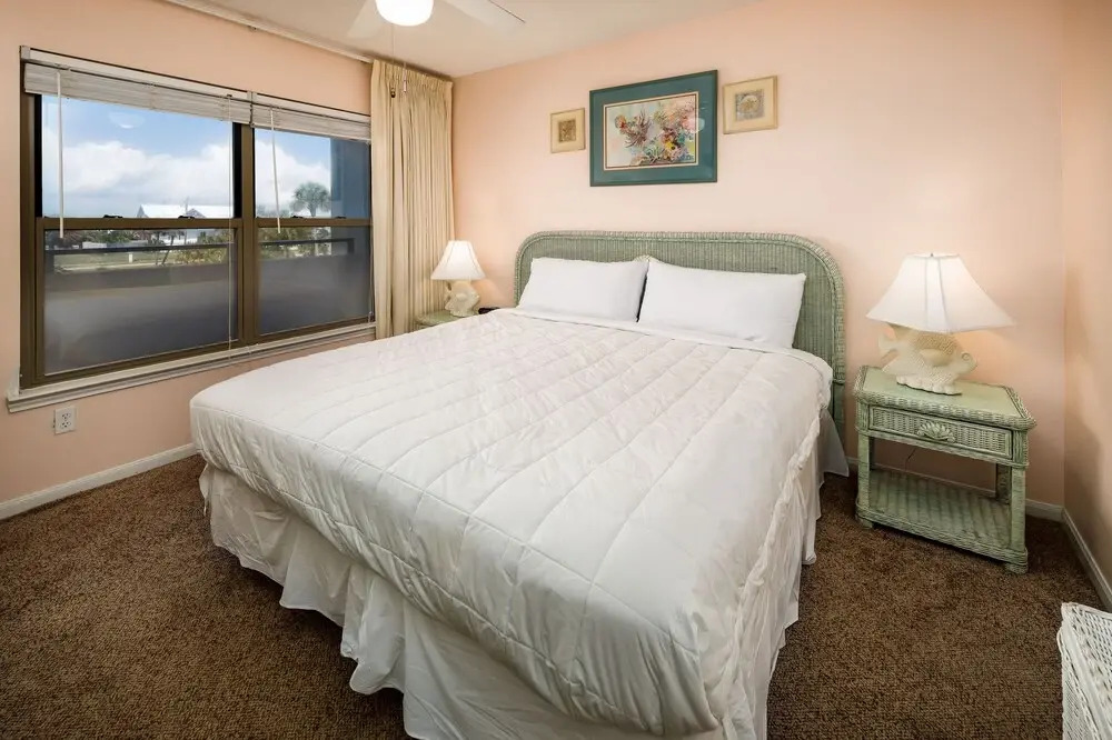 Emerald Twrs West 2004 By Brooks And Shorey Resorts 1 Bedroom Condo by Redawning