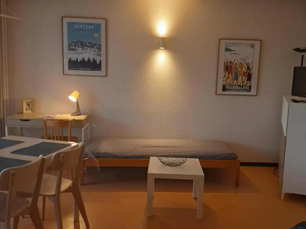 Appartement au pied des pistes avec balcon - FR-1-515-3