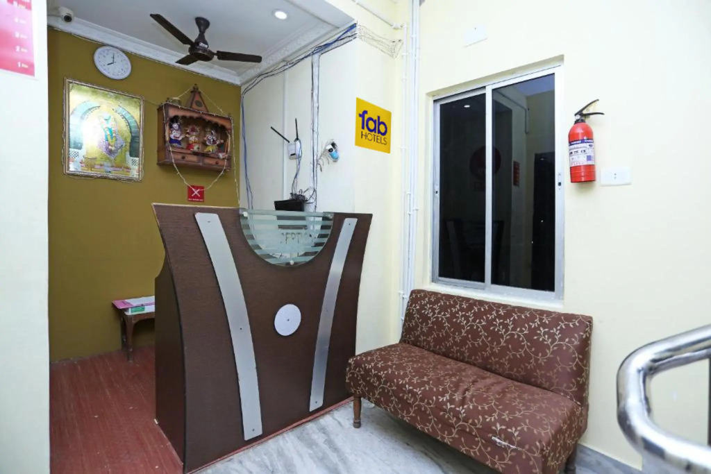FabHotel Seven Inn 3 0 - Nr Care Hospital
