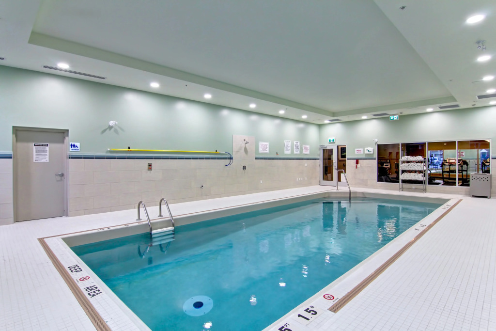 Holiday Inn Express & Suites Oshawa Downtown - Toronto Area by IHG