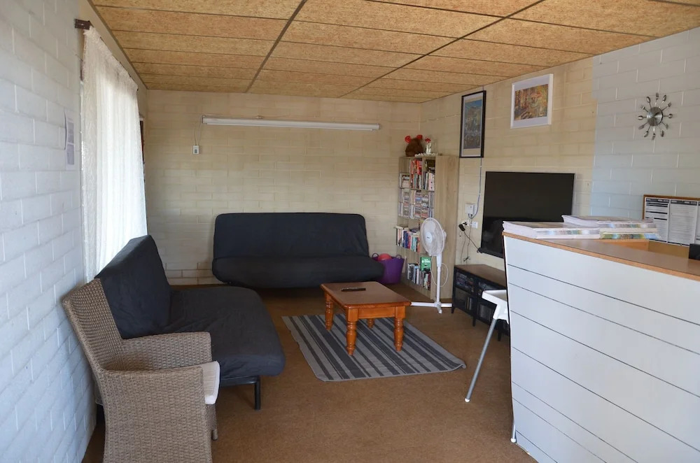 Glossop Motel
