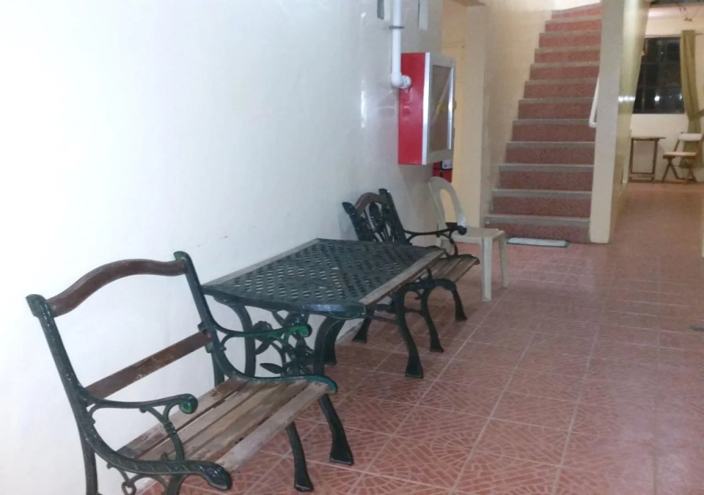 Erikos House