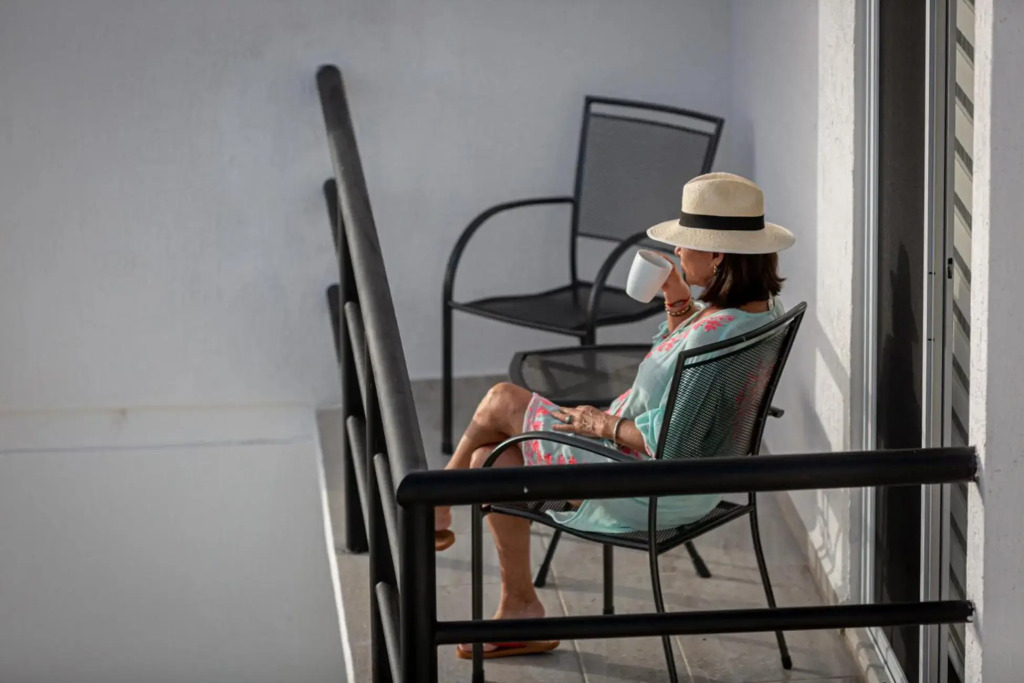 Casa Tucan. A contemporary holiday or work nest