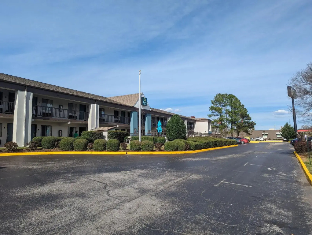 Quality Inn Pelham I-65 exit 246