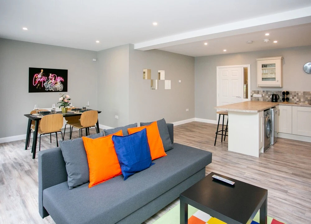 University Road Apartments