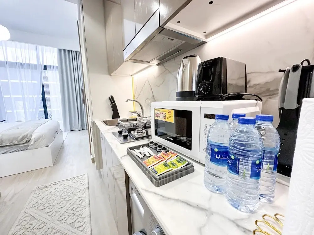 Easygo-spacious Luxury STU Azizi Rivra16
