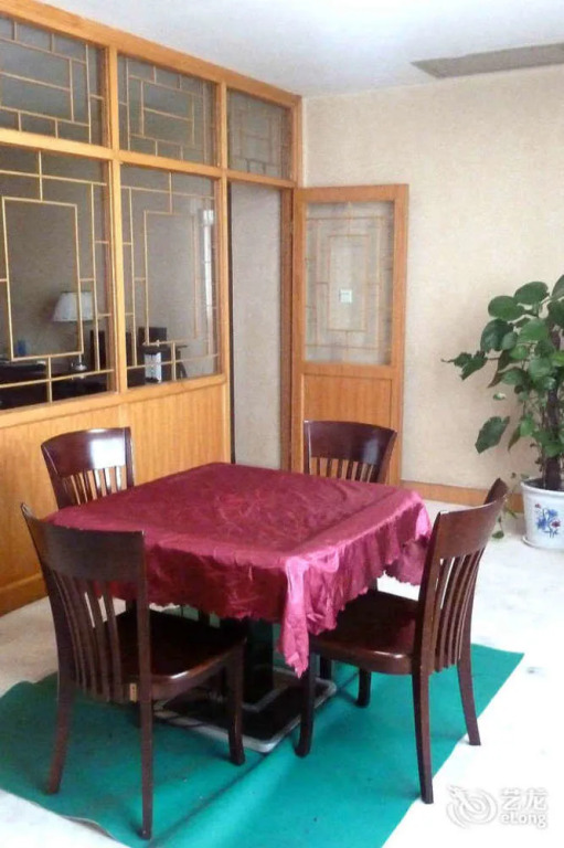 Liangyuan International Hotel - Suining