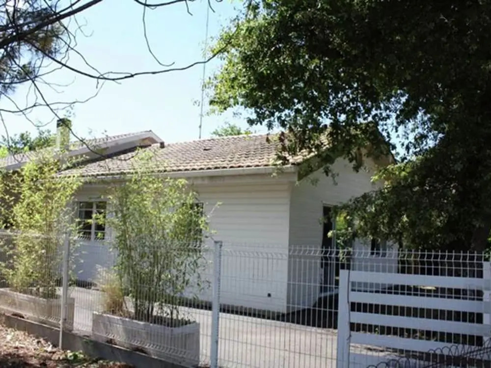 Stylishly Furnished House With Garden 7-minute Walk From the Beach