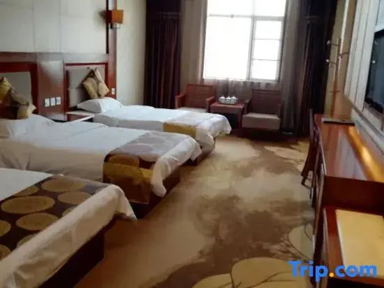 Yunmei Hot Spring Hotel (Caiyun North Road, Guandu District, Kunming)