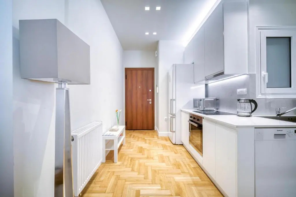 Lovely Sunlit Central Athens 2 Bedroom 2 Bathroom Condo