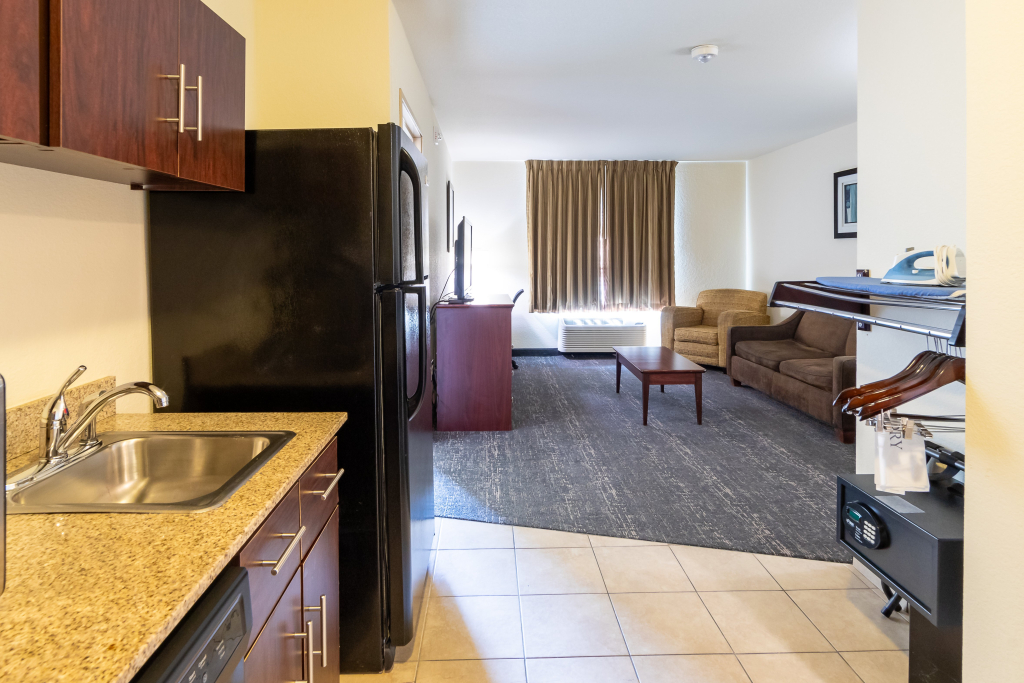 Cobblestone Inn and Suites - Eaton