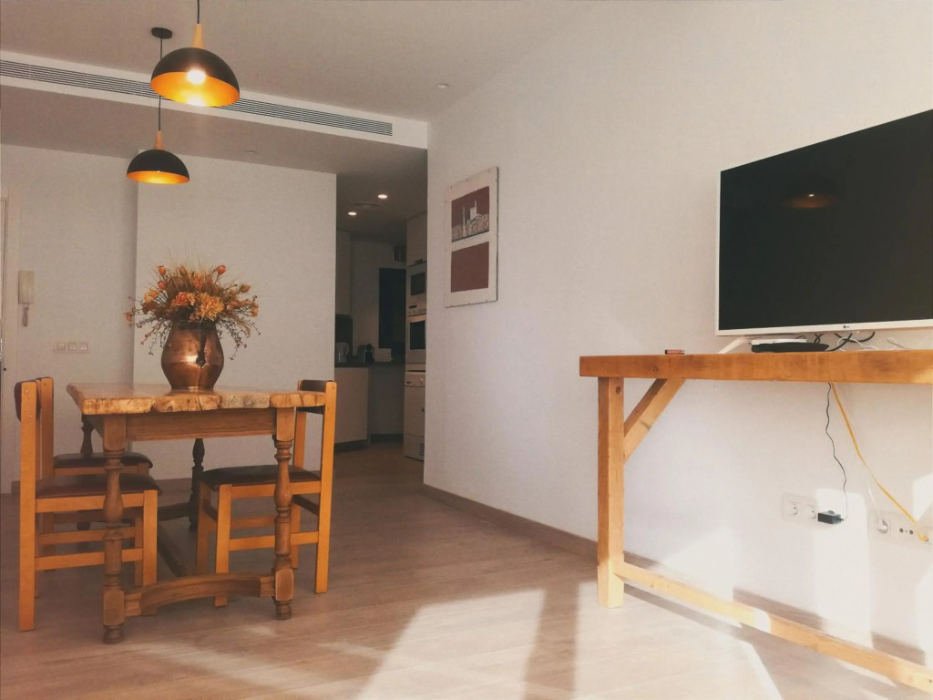 Turistic Girona - Piso de 3 habitaciones