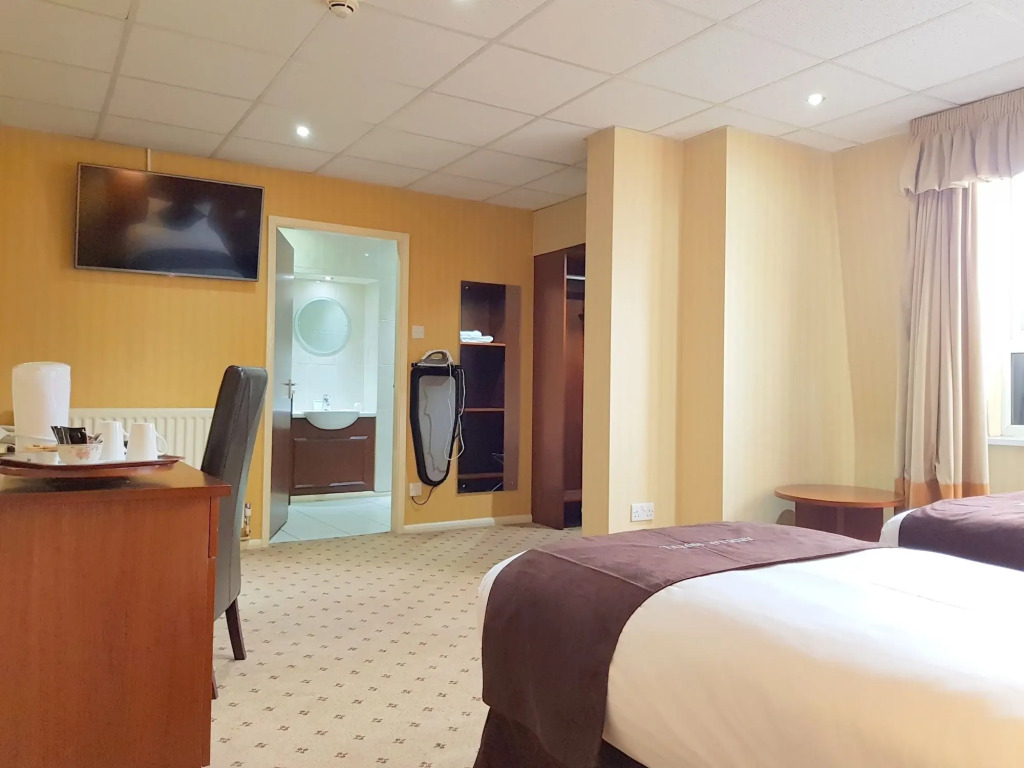 Apollo Hotel