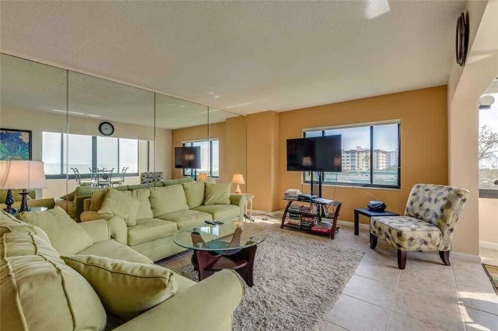 Sandarac A409 - Two Bedroom Condo