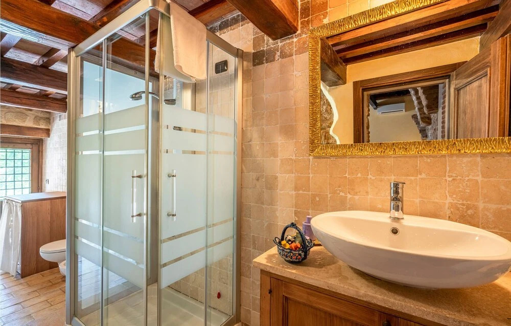 Stunning Home in Camerino With Outdoor Swimming Pool, Wifi and 1 Bedrooms