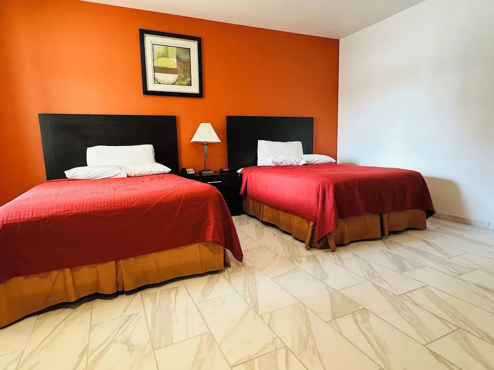 Lux Inn and Suites