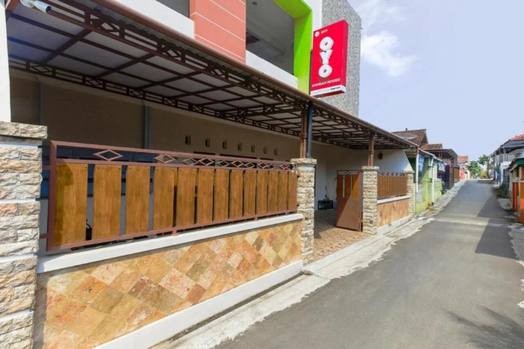RedDoorz at Syariah House Purwokerto