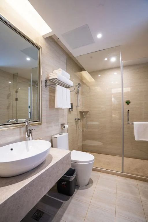Vienna Hotel Yishan Rd Station Branch
