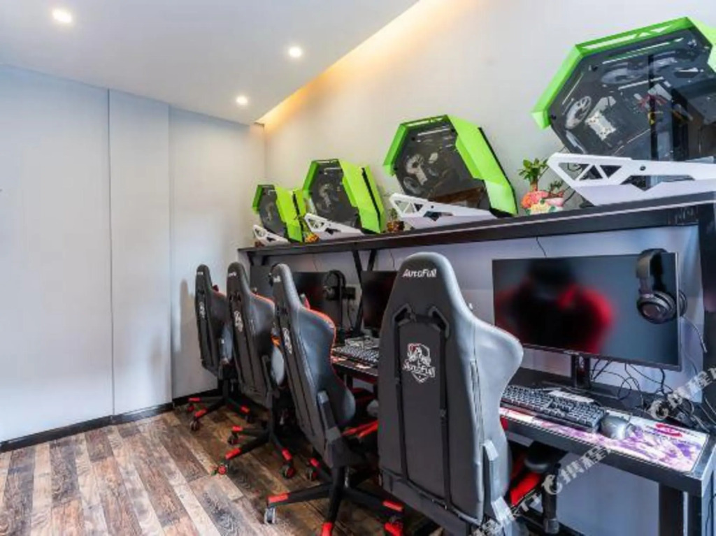 Ninghai fengxuelou  electronic sports  hotel