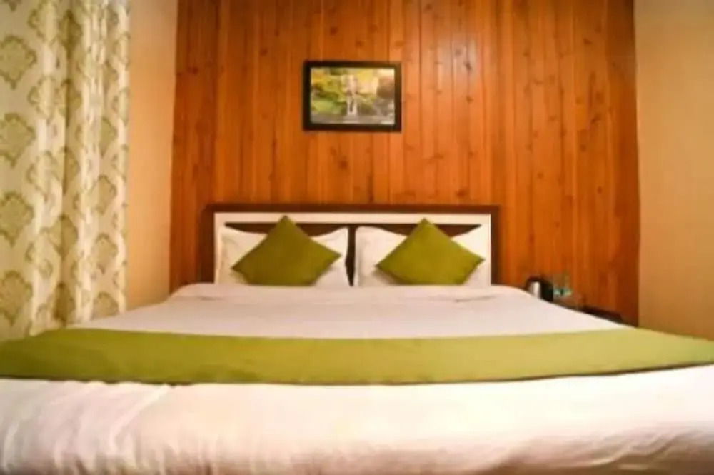 Hotel Pine Crest Inn, Darjeeling