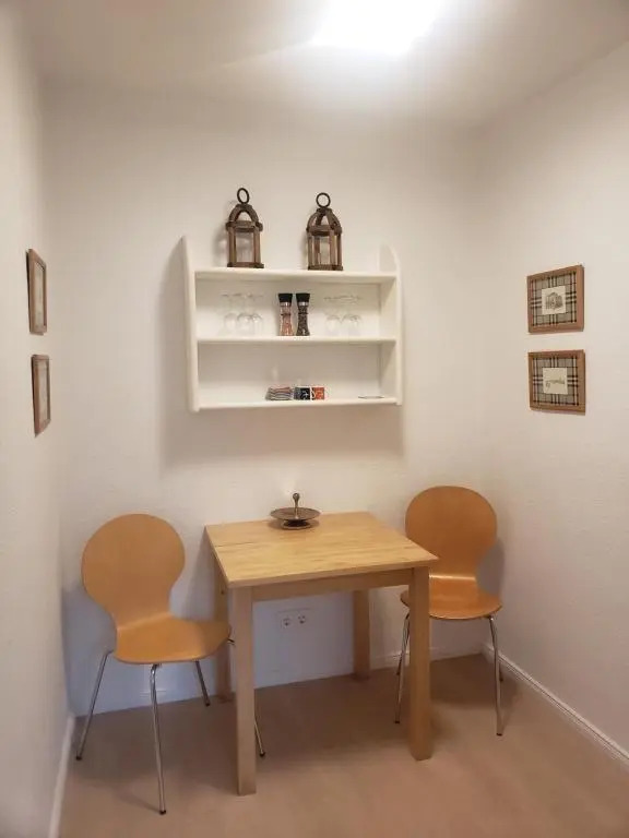 1-Zimmerappartment für Monteure, Handwerker, Studenten und Azubis mit eigenem Bad WC